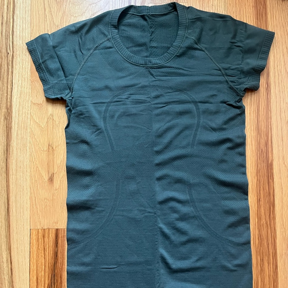 Lululemon Swiftly Tech shirt